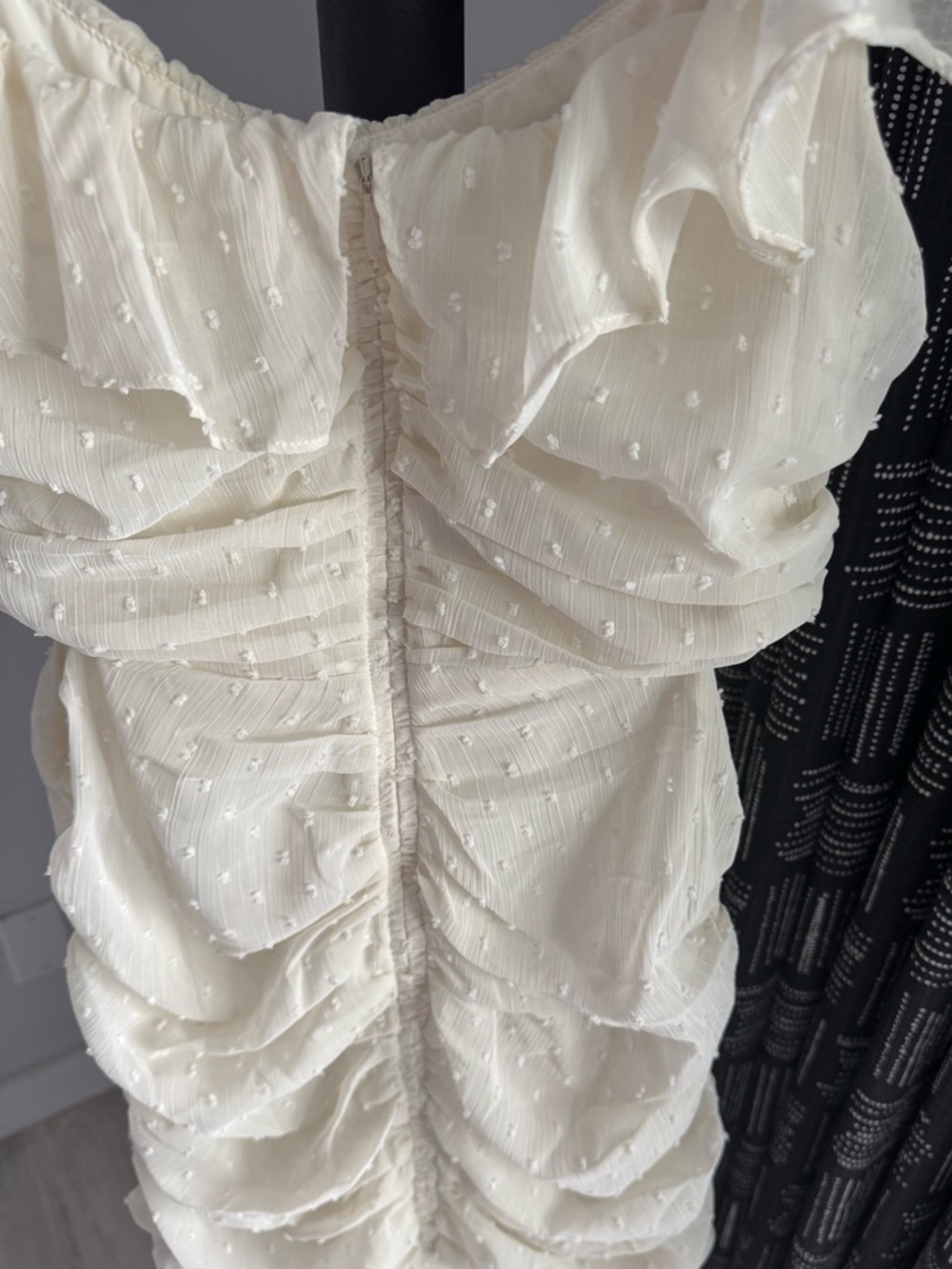 ASTR the Label Ivory White Devereaux Ruffle Ruched Flowy Mermaid Midi Dress LRG - Picture 9 of 13